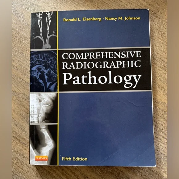 Comprehensive Radiographic Pathology Textbook - X-ray textbook - Picture 1 of 3